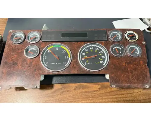Freightliner ST120 Instrument Cluster