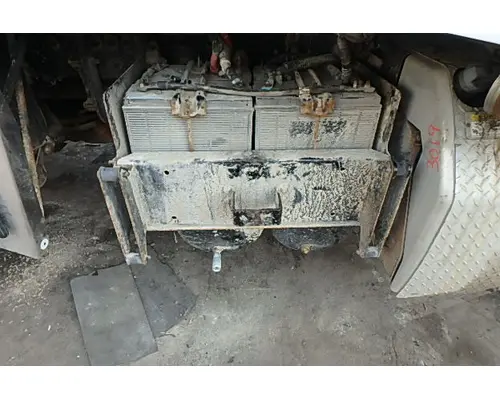 FREIGHTLINER SD122 Sam's Riverside Truck Parts Inc
