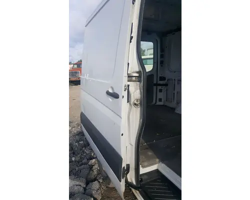 Door Assembly, Front Freightliner SPRINTER 2500 Caseys Truck Salvage World