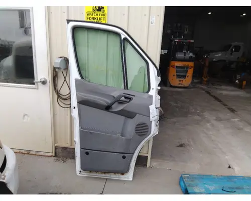 Door Assembly, Front FREIGHTLINER SPRINTER 3500 2010-2018 LKQ Thompson Motors - Wykoff