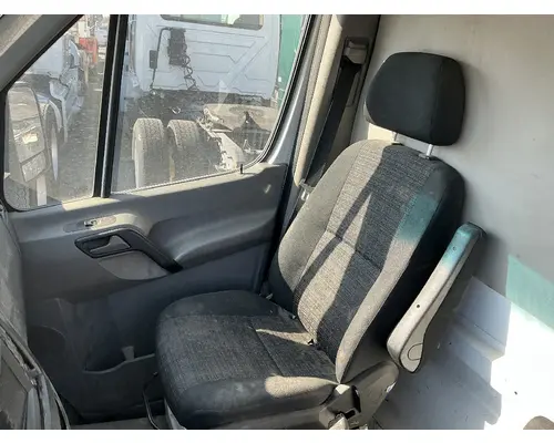 Seat, Front FREIGHTLINER SPRINTER 3500 Geco - Fresno