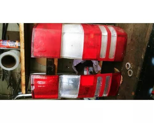 Tail Lamp FREIGHTLINER SPRINTER 3500 Camerota Truck Parts