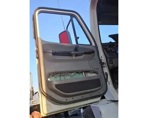 Door Assembly, Front FREIGHTLINER ST120 Geco - Fresno
