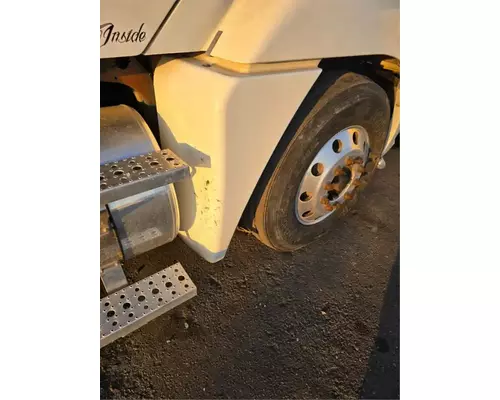 Fender Extension FREIGHTLINER ST120 Geco - Fresno