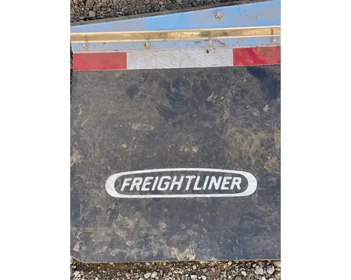 Freightliner Universal Fender