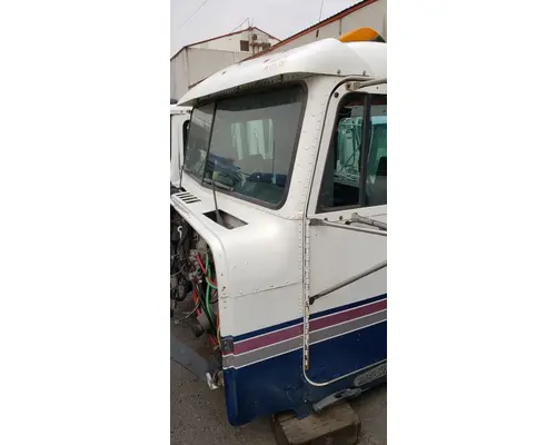 Cab FREIGHTLINER USF-1E High Mountain Horsepower