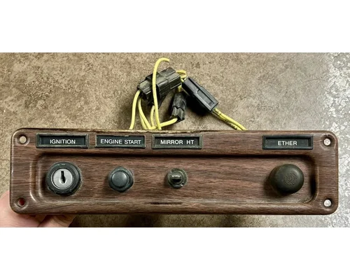 Dash / Console Switch FREIGHTLINER USF-1E High Mountain Horsepower