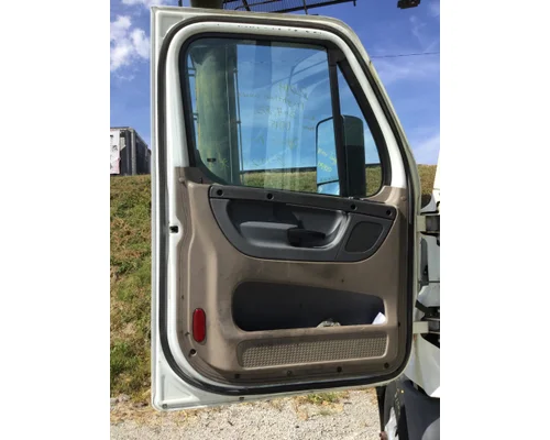 Freightliner cascadia 125 Door Assembly, Front