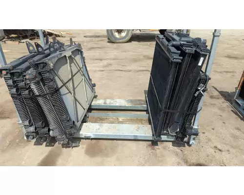 Freightliner  Radiator