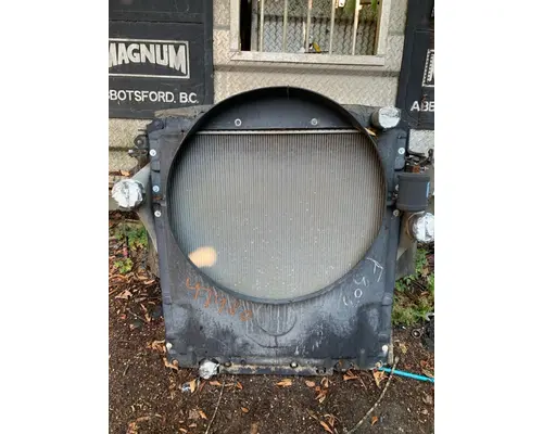Radiator freightlinher Dump Payless Truck Parts