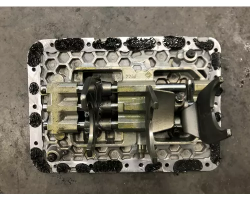 Fuller FAOM15810S-EC3 Transmission