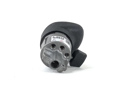 Fuller RTLO18918B Transmission Shift Knob