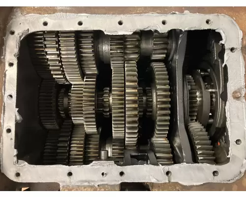 Fuller RTX13609B Transmission