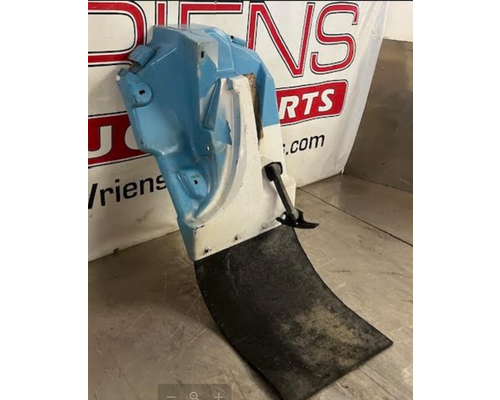 G.M. 15670941 Fender Extension
