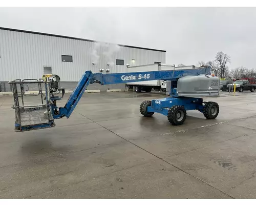 GENIE S45 Telescoping Boom Lift Heavy Equipment