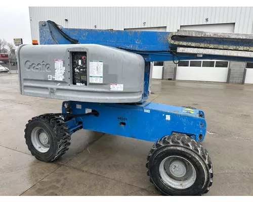 GENIE S45 Telescoping Boom Lift Heavy Equipment