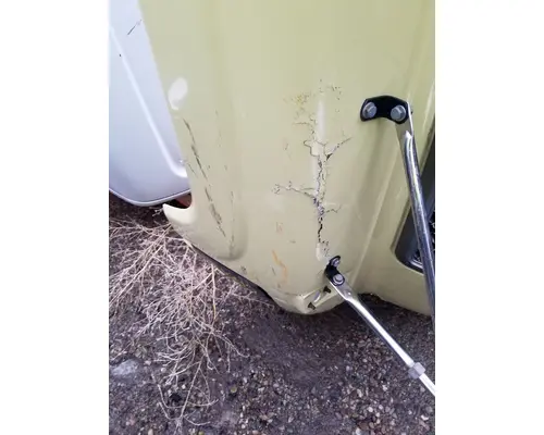 GM/Chev (HD) C5500 Hood