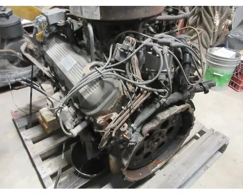 GMC - MEDIUM C6000 Engine Assembly