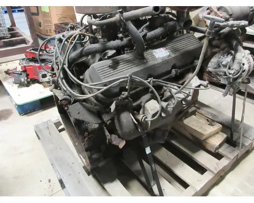 GMC - MEDIUM C6000 Engine Assembly