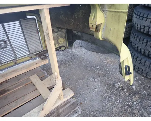 GMC - MEDIUM C6000 Hood