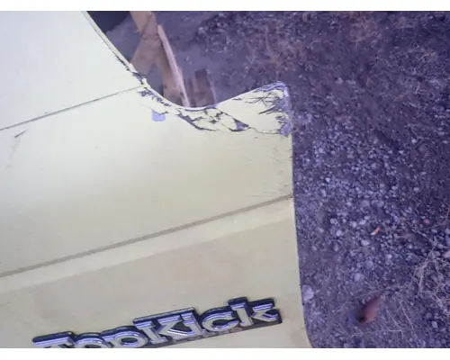 GMC - MEDIUM C6000 Hood