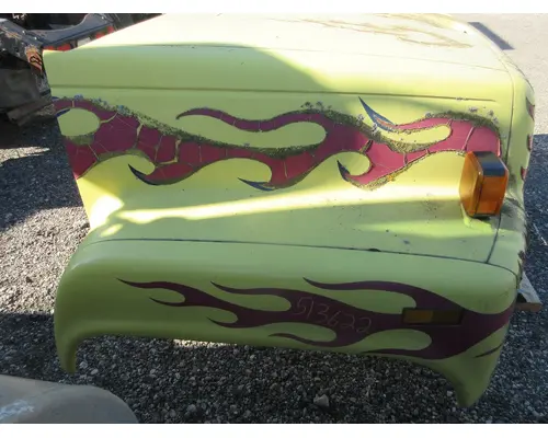 GMC - MEDIUM C6000 Hood