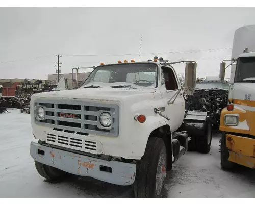 GMC - MEDIUM C6000 Hood