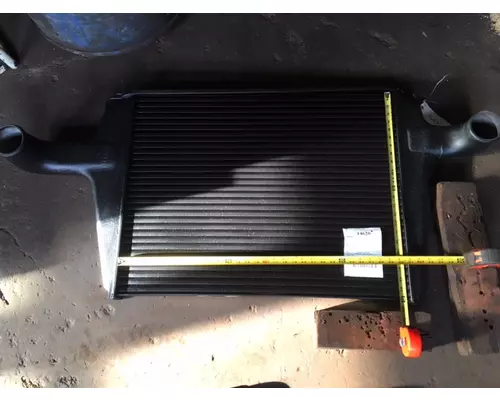 GMC - MEDIUM C6500 Charge Air Cooler (ATAAC)