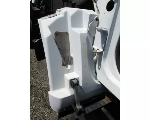 GMC - MEDIUM C6500 Fender Extension