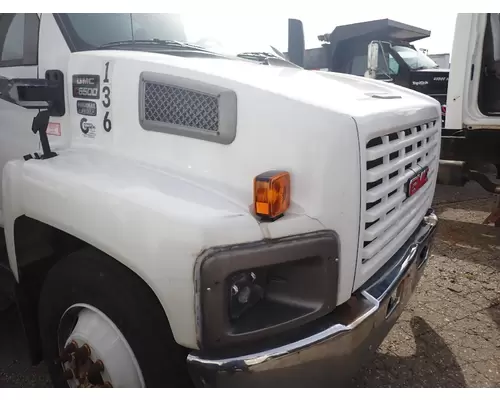 GMC - MEDIUM C6500 Hood