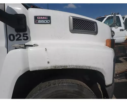 GMC - MEDIUM C6500 Hood