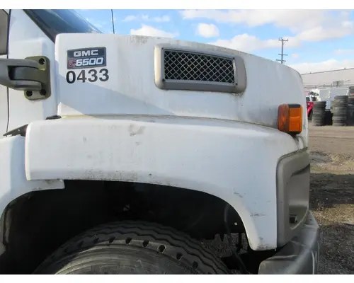 GMC - MEDIUM C6500 Hood