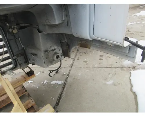 GMC - MEDIUM C6500 Hood