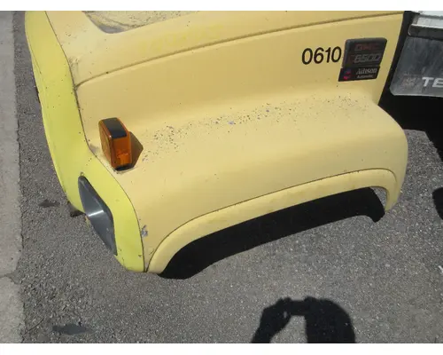 GMC - MEDIUM C6500 Hood