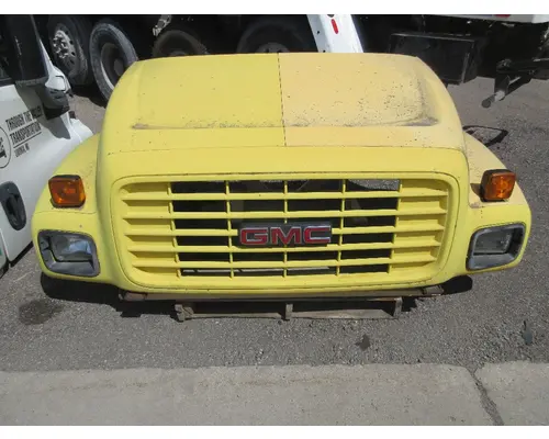 GMC - MEDIUM C6500 Hood