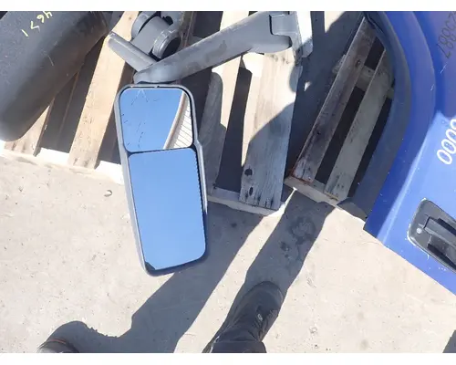 GMC - MEDIUM C6500 Mirror (Side View)