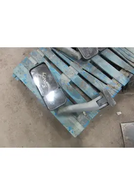 GMC - MEDIUM C6500 Mirror (Side View)