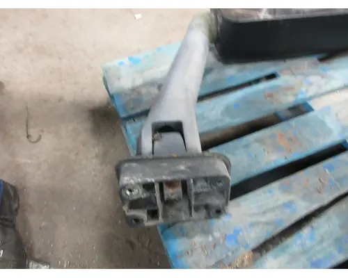 GMC - MEDIUM C6500 Mirror (Side View)