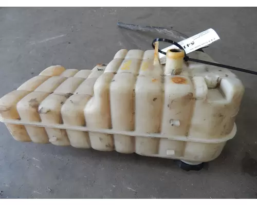 GMC - MEDIUM C6500 Radiator Overflow Bottle