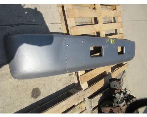 GMC - MEDIUM C7500 Bumper Assembly, Front