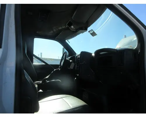 GMC - MEDIUM C7500 Cab
