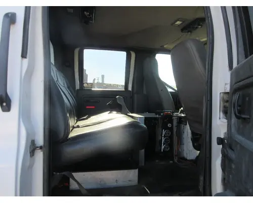 GMC - MEDIUM C7500 Cab