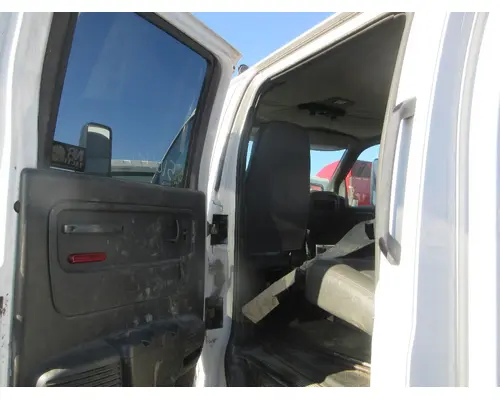 GMC - MEDIUM C7500 Cab