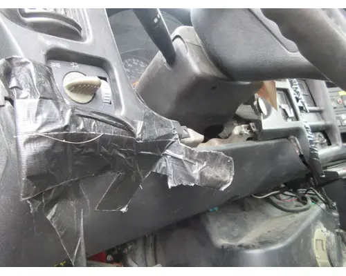 GMC - MEDIUM C7500 Cab