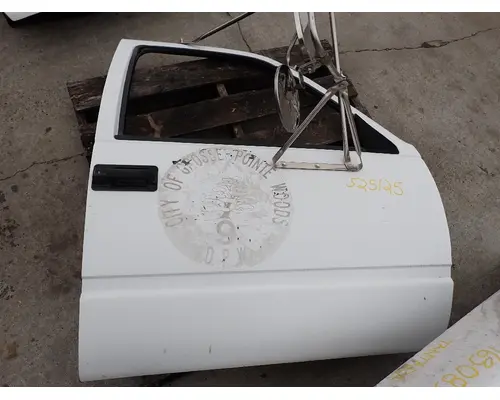 GMC - MEDIUM C7500 Door Assembly, Front