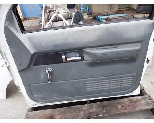 GMC - MEDIUM C7500 Door Assembly, Front