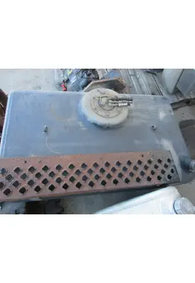 GMC - MEDIUM C7500 Fuel Tank