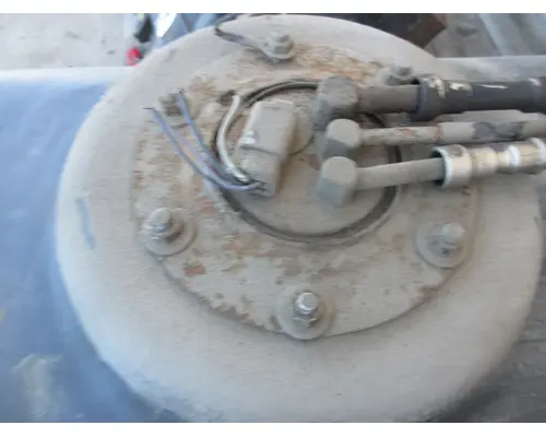 GMC - MEDIUM C7500 Fuel Tank