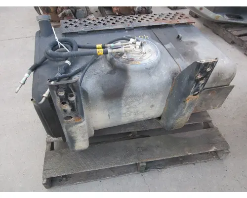 GMC - MEDIUM C7500 Fuel Tank