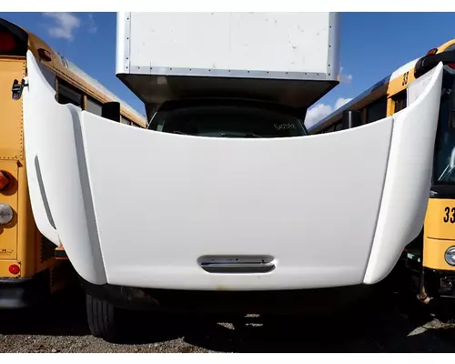 GMC - MEDIUM C7500 Hood